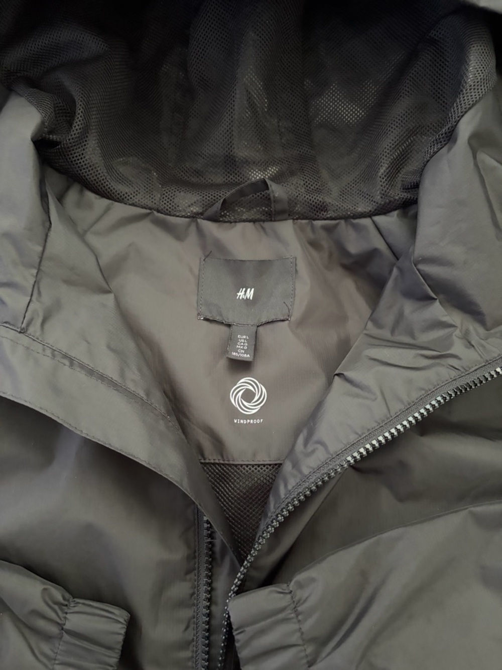 H&M Windbreaker - Picture 2 of 3